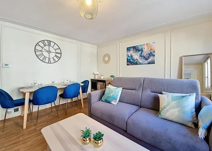 Appartement Chez Camille - Hypercentre - Confort - Tramway - Gare *